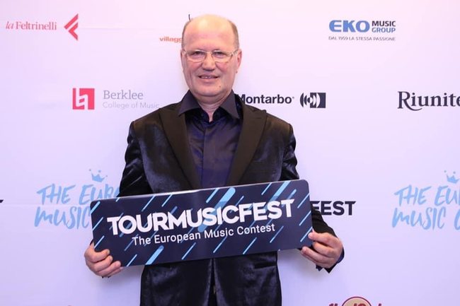 Neptun Gjata gjate nje eventi ne Itali (Facebook)