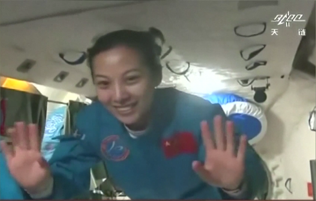 Wang Yapingn në stërvitjen për fluturimin kozmik, më 15 tetor 2021/ VCG