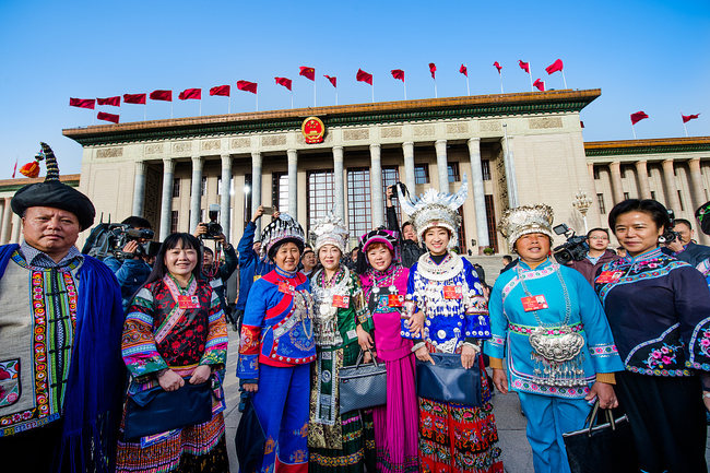 Përfaqësues nga pakicat kombëtare në Pekin për të marrë pjesë në sesionin vjetor të Asamblesë Kombëtare Popullore, 2016(VCG)