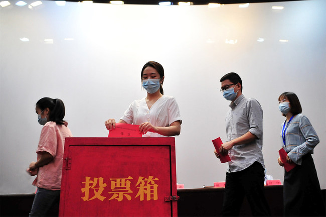 Qytetarët zgjedhin deputetë të distriktit,16 shtator, Yiling,Yichang,provincë Hubei(VCG)