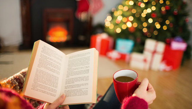 Librat dhurate pe krishtlindje- foto bukinist.al