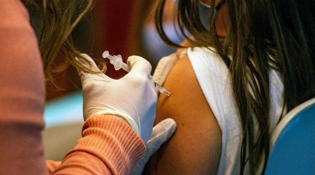 Ema, vaksinat femijet, ansa