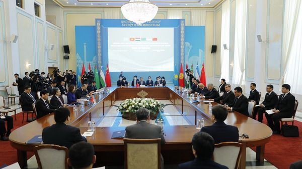 Mbledhja e 3-të e Ministrave të Jashtëm Kinë+Azi Qendrore (C+C5),8 qershor, Nur-Sultan, Kazakistan(Ministria e Punëve të Jashtme e Kinës)