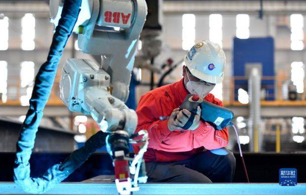 Fabrika “inteligjente” për prodhimin e pajisjeve të shfrytëzimit të naftës dhe të gazit natyror oqeanik, 26 qershor 2022, Tianjin(Foto:Xinhua)