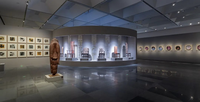 Le opere dell’artigianato tradizionale nella Han Meilin Art Exhibition (foto: Han Meilin Art Foundation)