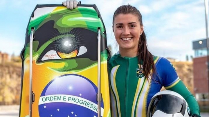 Nicole Silveira representa o Brasil na pista olímpica do Skeleton em Beijing 2022