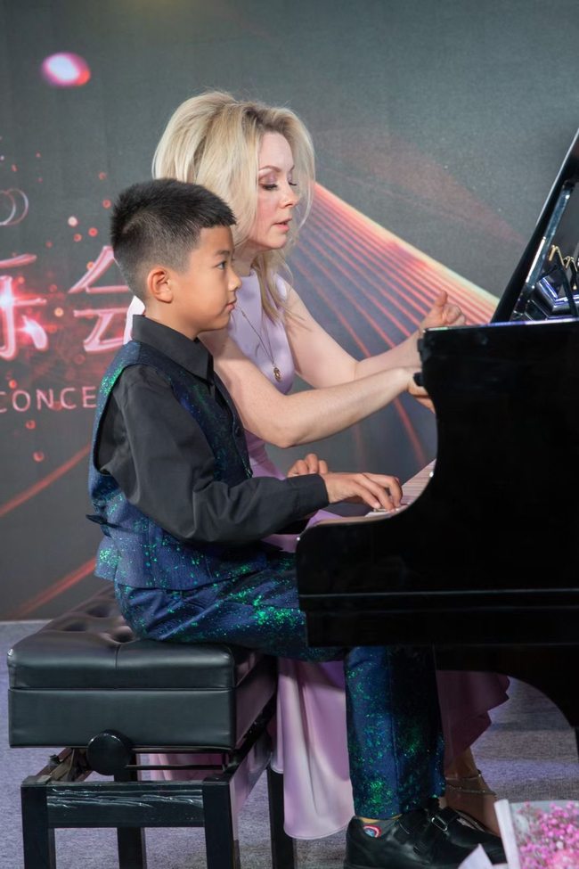 Pianista rusoaică Svetlana Kudryavtseva: China este a doua mea patrie
