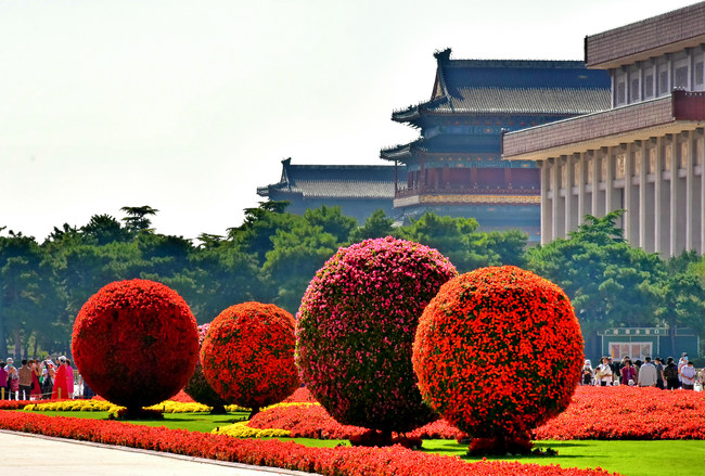Piața Tian'anmen, amenajată de Ziua Națională