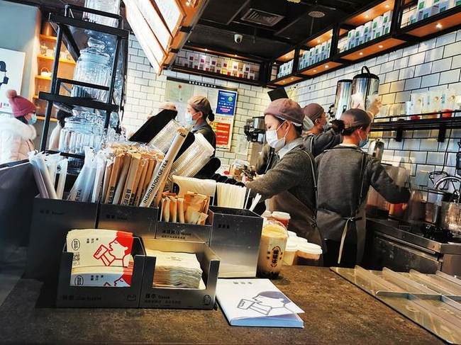 Un somelier malaezian: „Trăiesc în China o viață bună ca vinul”