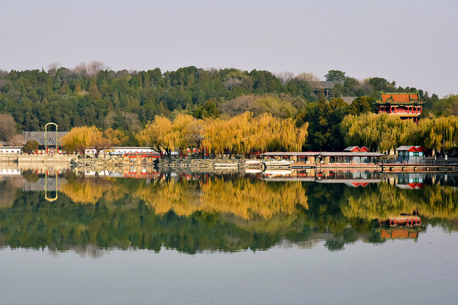 Plimbare la Palatul de Vară, la începutul iernii
