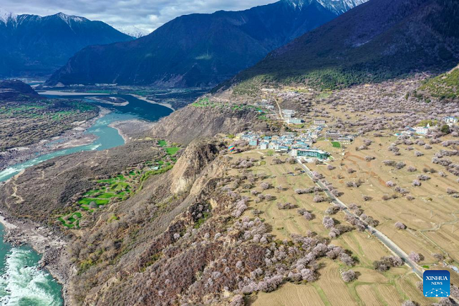 Očaravajuća planina Namjagbarva u Njingčiju