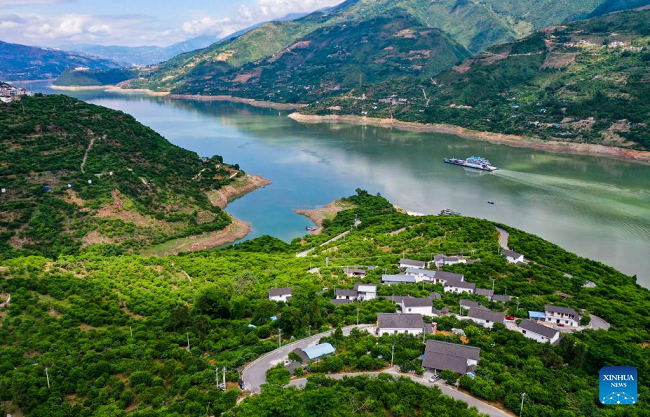 Pejzaž okruga Vušan u Čungćingu duž reke Jangce