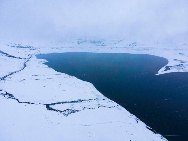 Pejzaži jezera Butuo na Tibetu