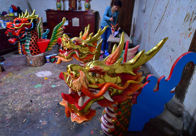 U Fuđijenu obeležen Festival zmajevih čamaca U Fuđijenu obeležen Festival zmajevih čamaca